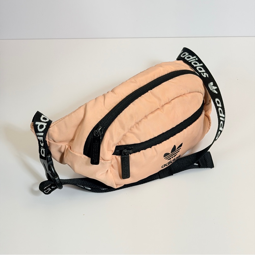 Adidas Coral fanny pack Bag with Black Details - Picture 4 of 4